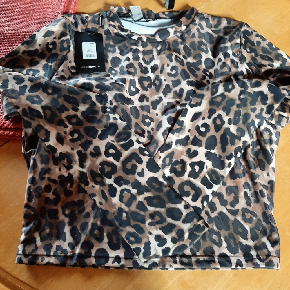 Long sleeve swim shirt